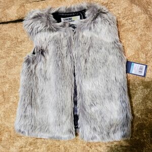 NWT Genuine Kids Oshkosh B'gosh Girls Grey Faux Fur Vest